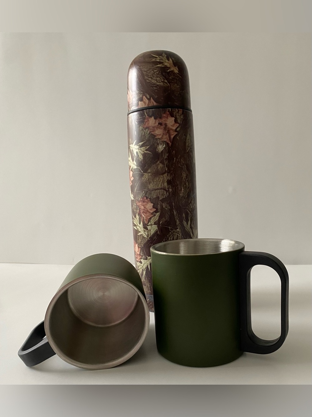 Hunt Valley Camo Stainless Steel Thermos w/2 mugs - NIB